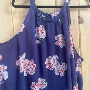 Torrid Sleeveless Blue Floral Blouse Size 4